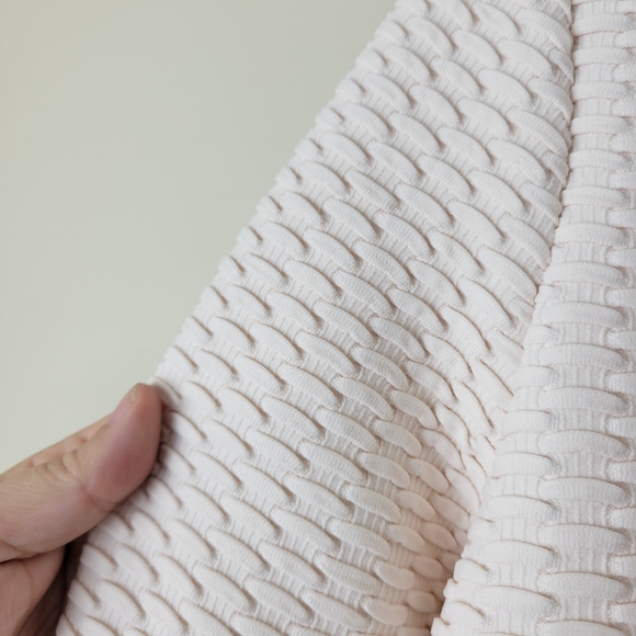 The Upside Sweater - Picture 8 of 9